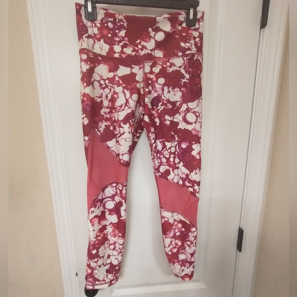 Under Armour Cranberry and White Whimsical Patterned Leggings with Mesh Inserts - Picture 2 of 11